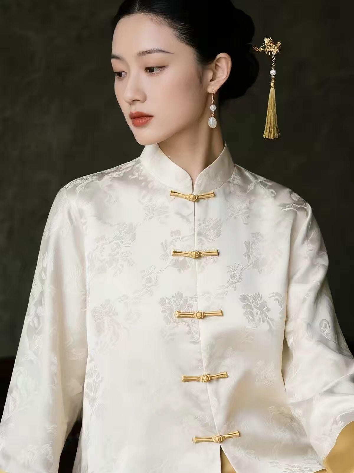 Women's Jacquard Brocade Chinese Tang Jacket – additional product view
