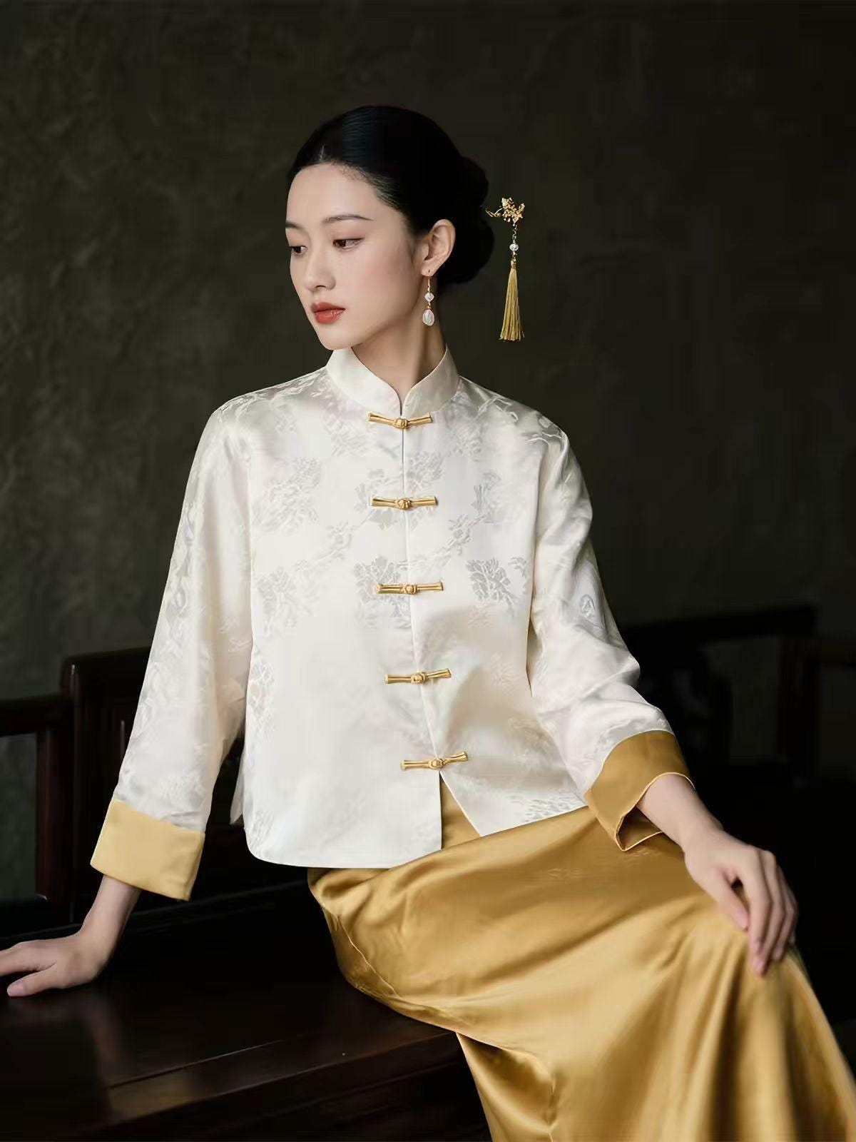 Women's Jacquard Brocade Chinese Tang Jacket – additional product view