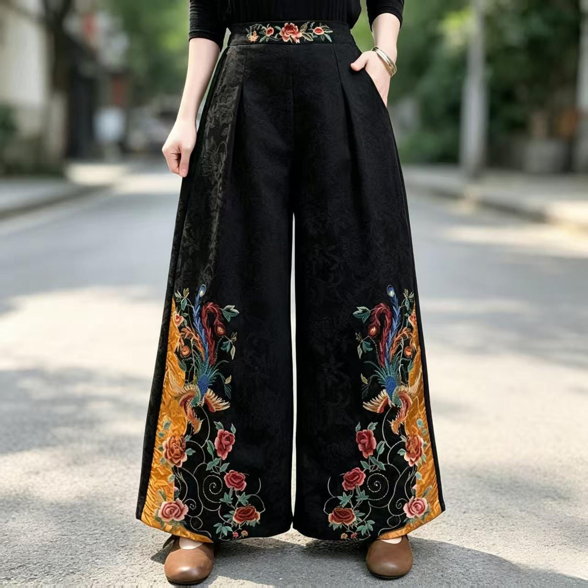 Women's Floral Embroidered Vintage Chinese Style Wide-Leg Pants – additional product view