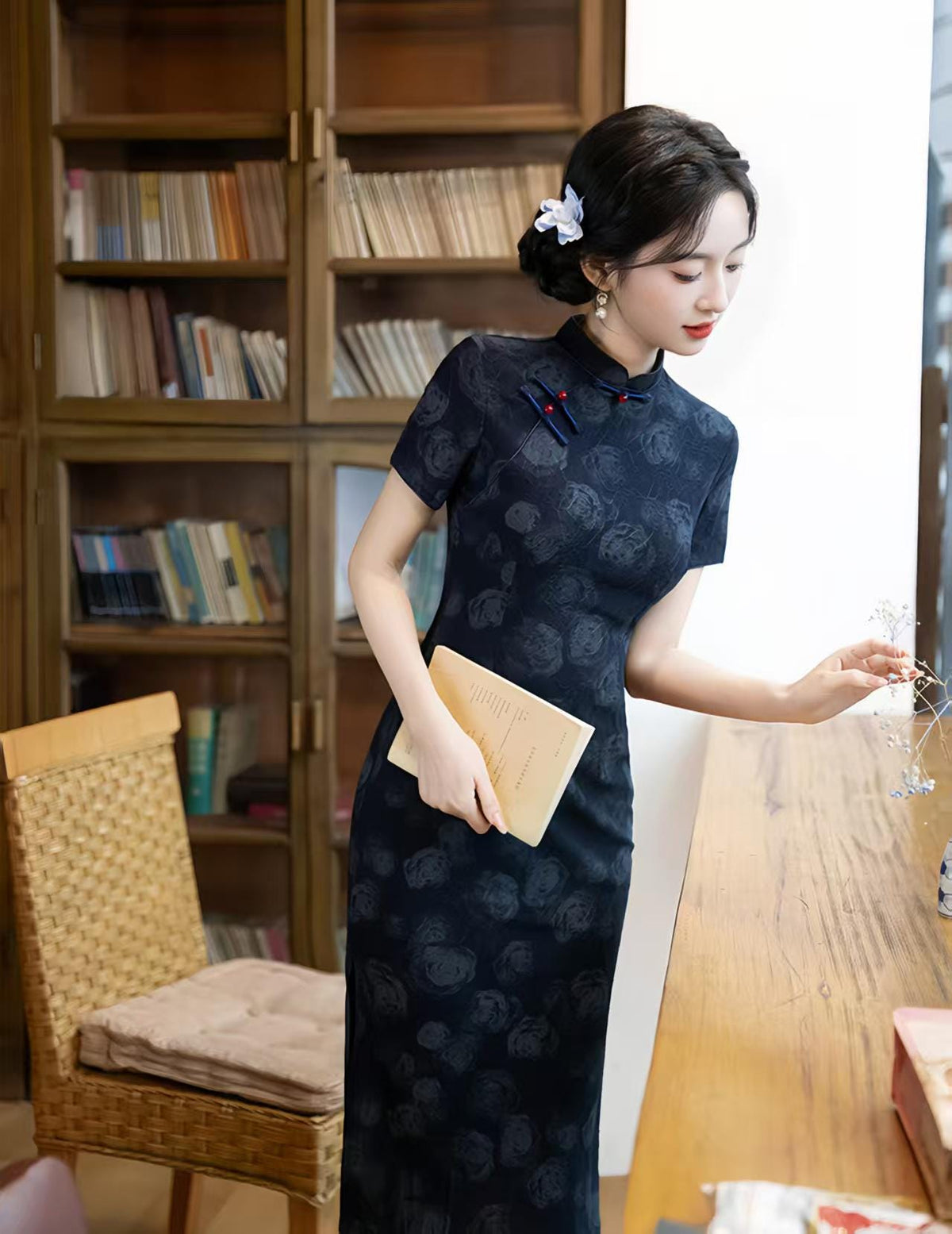 Women's Blue Vintage Qipao Cheongsam Dress – Short Sleeve Midi Mandarin Collar – additional product view