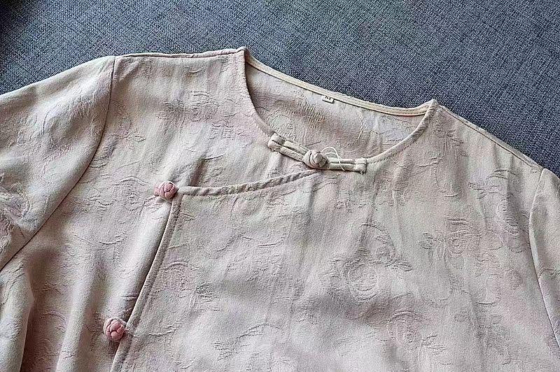Women's Vintage Chinese Style Blouse – Linen – additional product view
